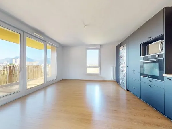 T4 de 2020, 75 m2 PMR avec balcon et garage