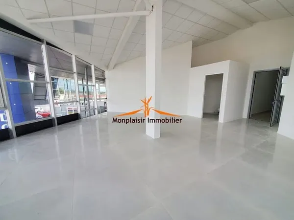 Local 60 m²