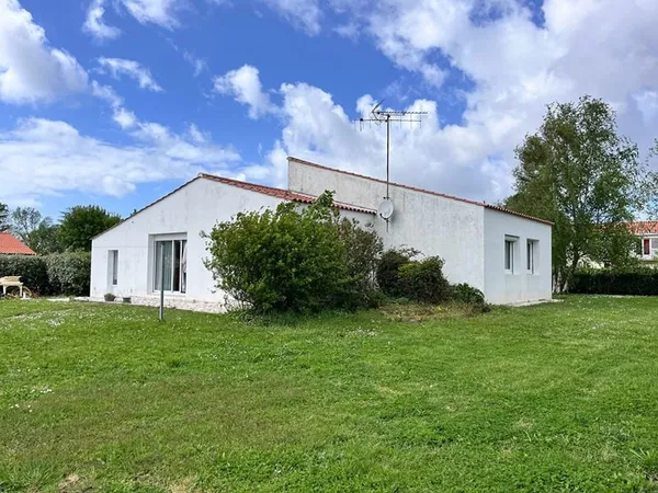CHALLANS - Maison 4 pièces - 83m² - Terrain de 1252m²