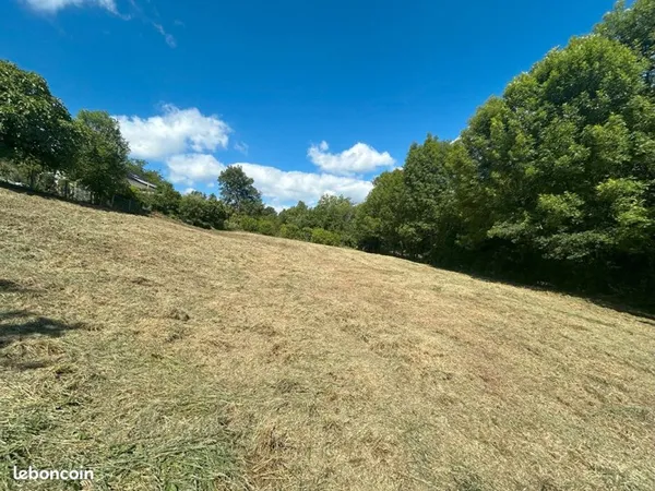 Terrain 1201 m² USSAC