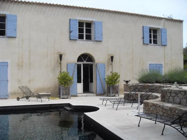 Villa 11 pièces 814 m²