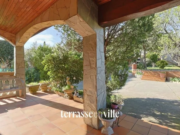 LE ROVE - MAISON 218m2 - TERRASSES - JARDIN - 735 000EUR
