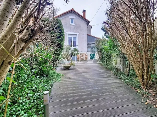 Maison 4 pièces 131 m²