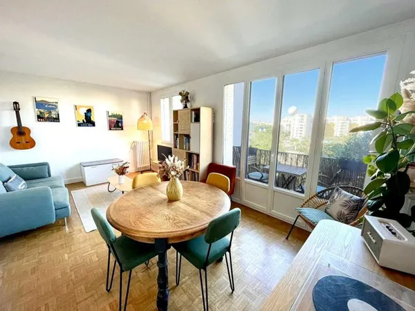 Loue appartement - Paris 15ème - T3 rue Saint-Charles - 50m²