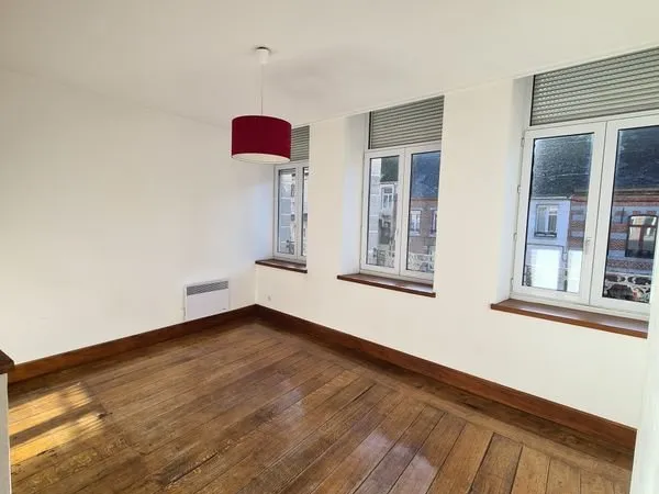 Location appartement solre le chateau