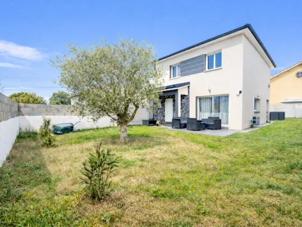 villa 4 chambres