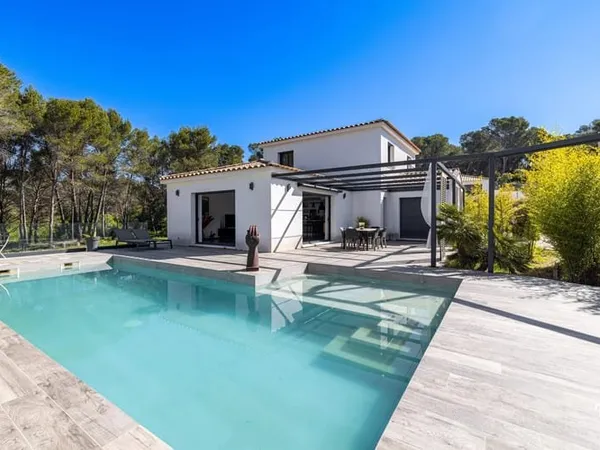 Maison 4 pièces 192 m²