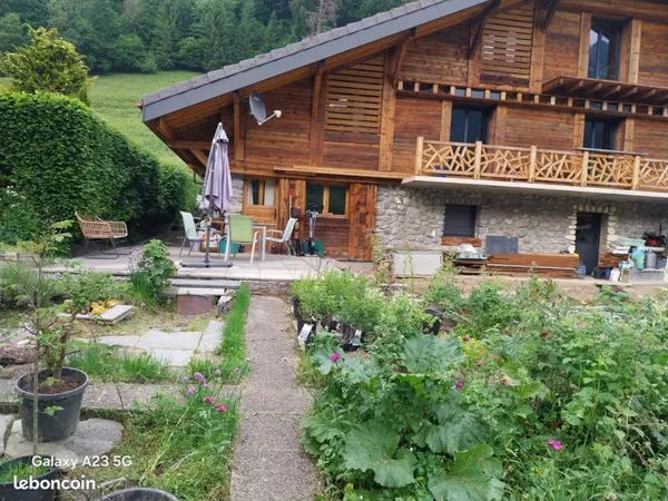Appart T3 meublé loué à l'année entre Châtel et la Chapelle d'Abondance 50m2 loi Carrez + 25m2 habit