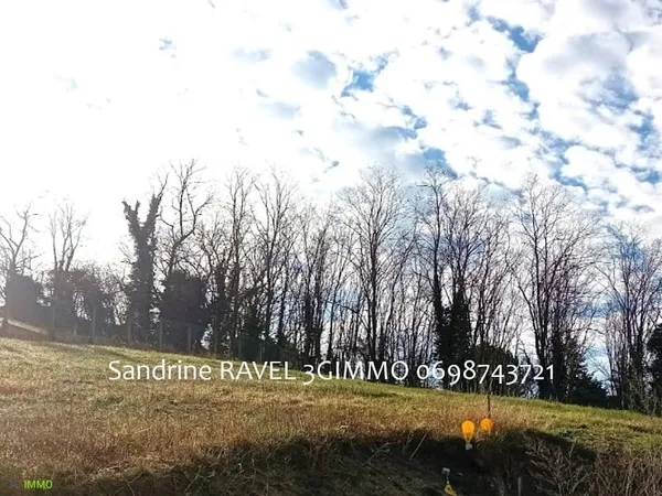 Terrain à bâtir 698 m²