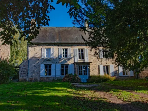 Maison 7 pièces de 176 m² à Saint Martin de May