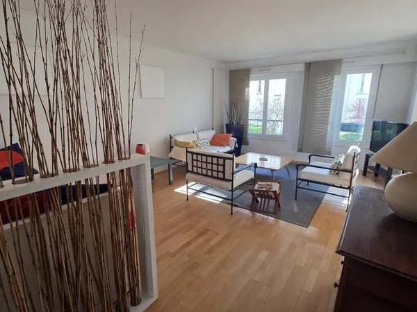 CENTRE VILLE - Appartement meublé 4 pièces de 86 m2 meublé