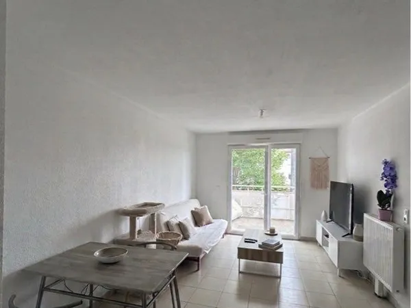 Appartement T2 lumineux de 40m2 - Dernier étage - Saint-Brieuc (DPE C)