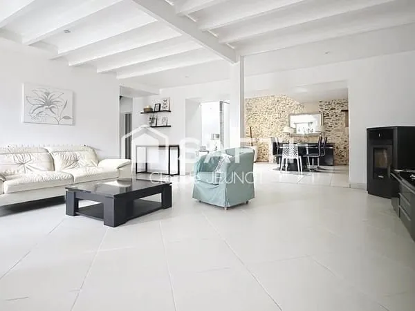 Maison 6 pièces 186 m²