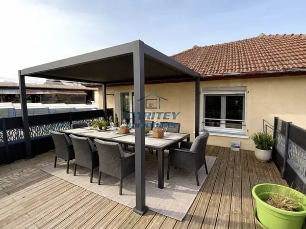 MAISON INDIVIDUELLE 90m2 SUR TERRAIN DE 1525m2 AVEC PISCINE