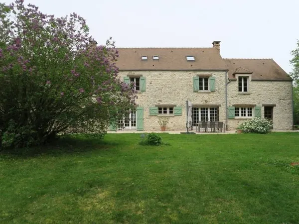 Maison 10 pièces 350 m²