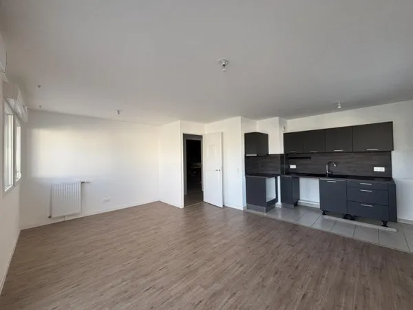 Vends appartement récent - 69.3m² - 3 pièces, 2 chambres - Saint-Ouen-l'Aumône 95310