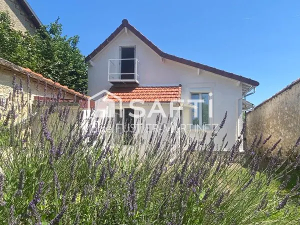 Entre Fontainebleau et Moret-sur-Loing, charmante maison dans un environnement calme et verdoyant - 
