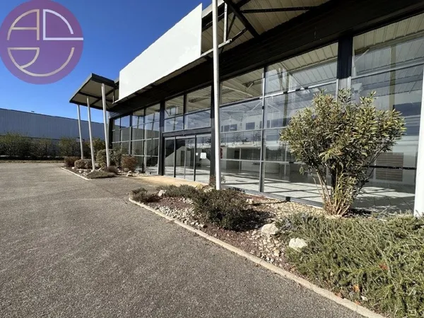 Entrepôt 1222 m²