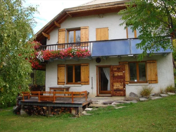 Chalet familial été-hiver ski 12 p