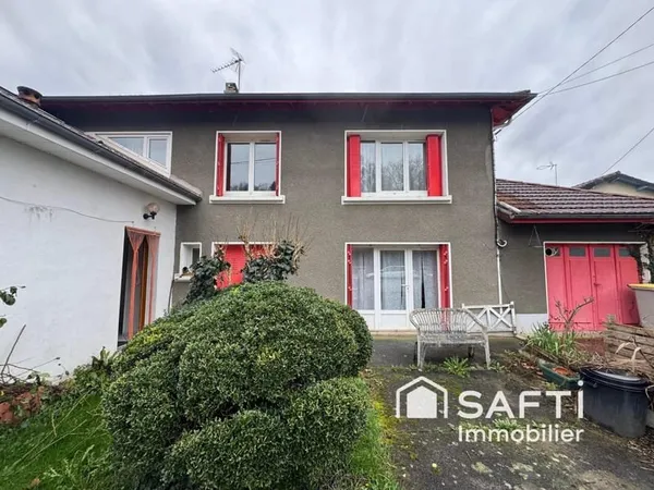 Maison à Oloron Sainte Marie avec jardin & garage