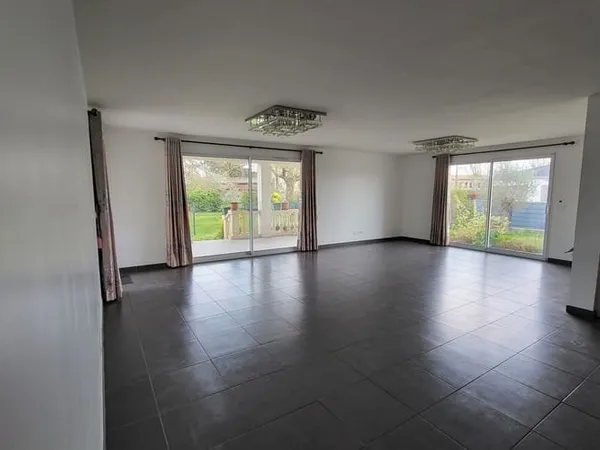 Maison 5 pièces 145 m²