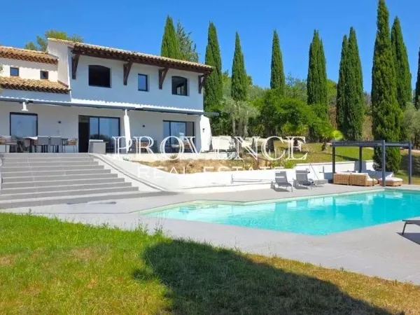 Villa 7 pièces 380 m²