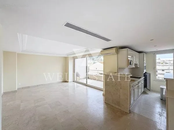 Cannes banane - appartement 2 pièces d'environ 50 m² avec terrasse et parking