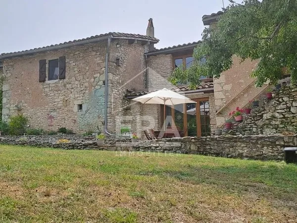 Maison Castelnau De Montmiral 335 m²