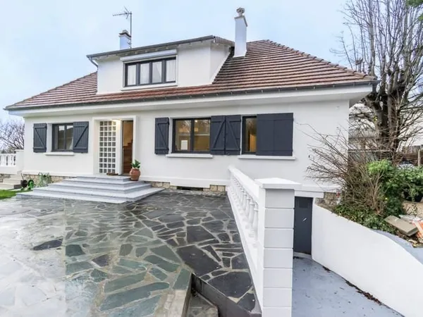 Maison 7 pièces 144 m²
