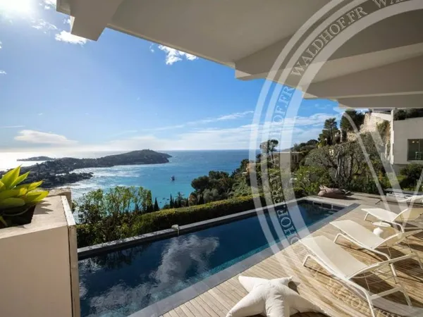 Villa 12 pièces 440 m²