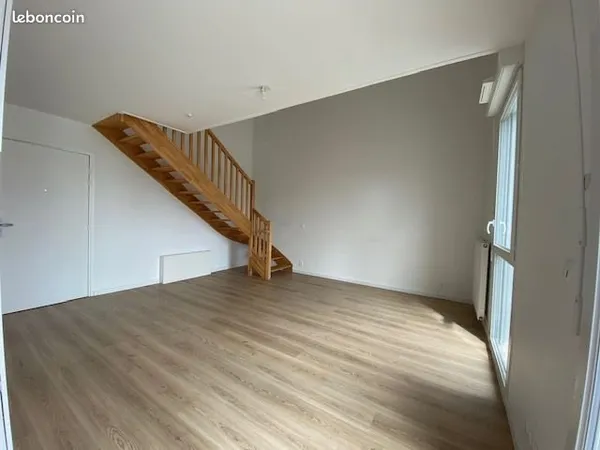 Duplex 4P avec balcon et places de parking