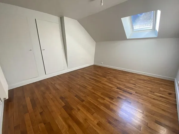 Appartement 3 pièces - 64.30m² - ARGENTON SUR CREUSE centre-ville