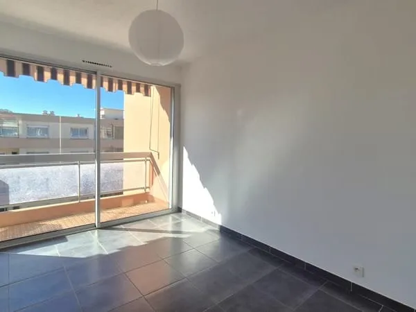 Appartement 3 pièces en dernier étage