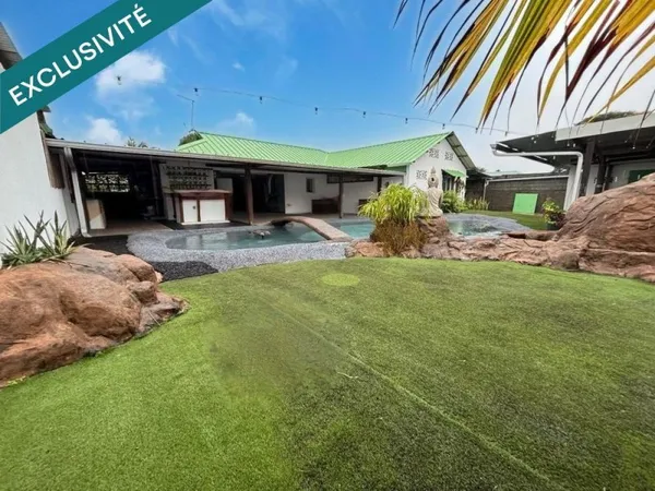 MAISON T5 + BUREAU AVEC PISCINE, TERRASSE ET JARDIN
