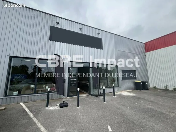 Local commercial 630 m² REIMS