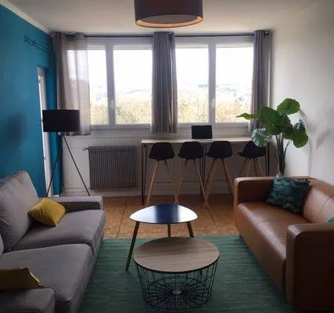 Appartement 5 pièces 11 m²