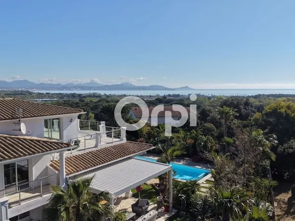 Maison 7 pièces 430 m²