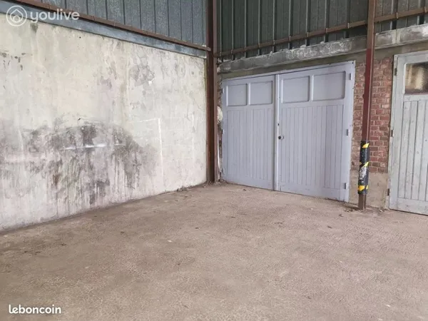 Parking/box 1 pièce 15 m²