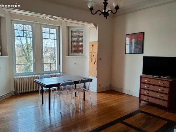 Chambre meublée à louer