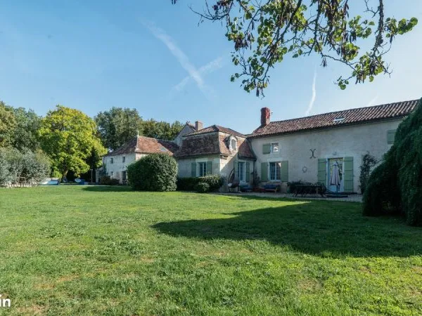 Propriété 10 pièces 282 m²