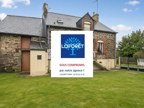 Maison Guer 2 chambres, garage parking jardin clos et terrain