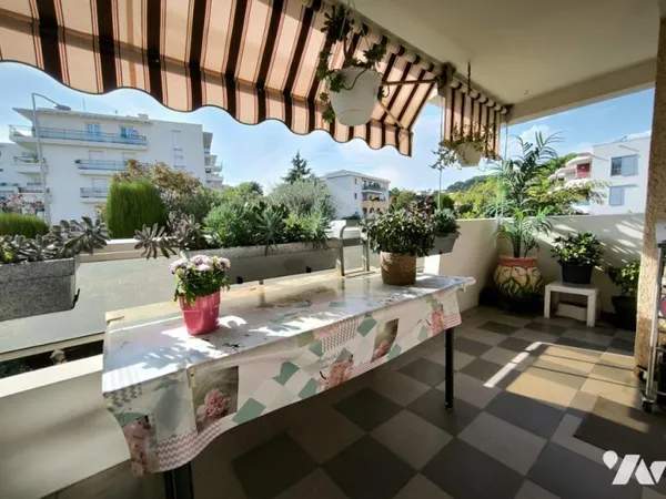Appartement 4 pièces 77 m²