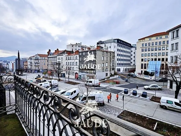 APPARTEMENT OU BUREAU A VENDRE BALLAINVILLIERS