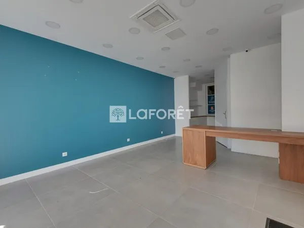 Local commercial 2 pièces 40 m²