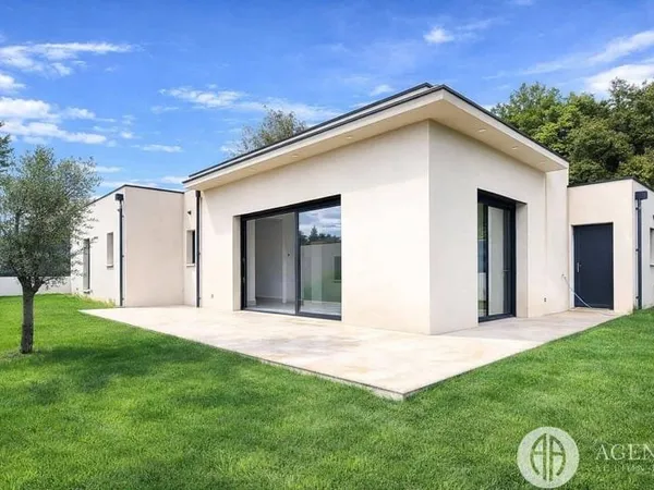 Maison de plain-pied 4 pièces 110 m²