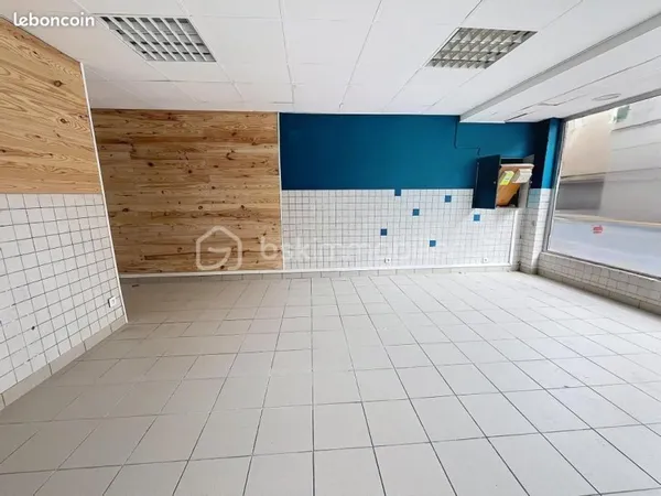 Local commercial 30 m²