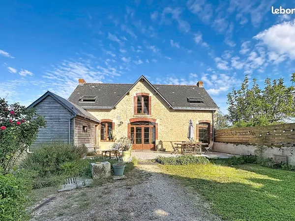 Propriété 6 pièces 145 m²