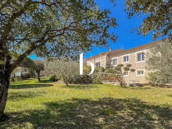 Maison et villa de prestige Vente Orgnac-l'Aven 8p 147m² 570000€