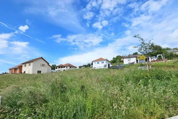 Saint Genix Les Villages - Terrain constructible 926 m2