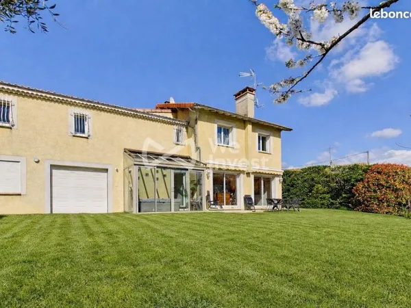 Maison 6 pièces 186 m²